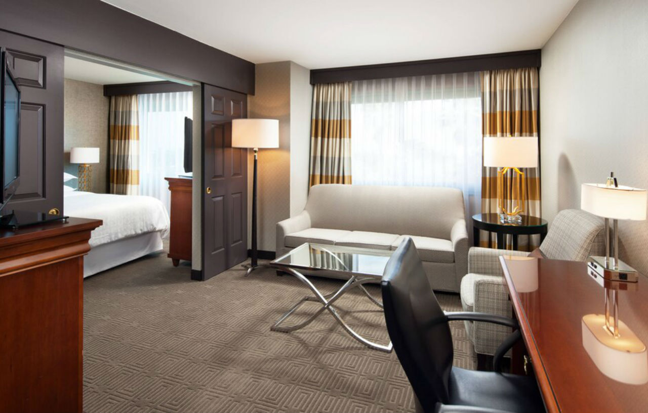 فندق بومونافي  فندق ومركز مؤتمرات شيراتون فايربلكس المظهر الخارجي الصورة